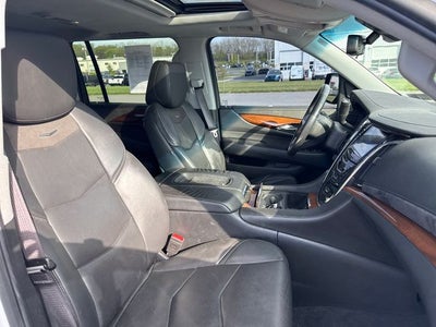2017 Cadillac Escalade ESV Luxury