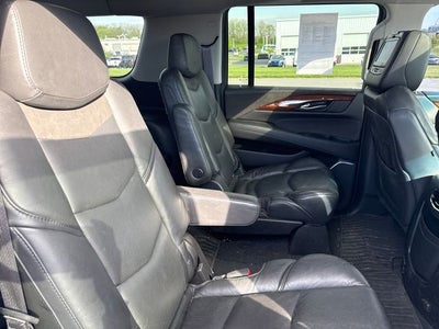 2017 Cadillac Escalade ESV Luxury