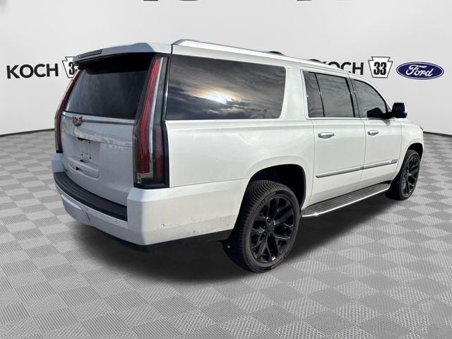 2017 Cadillac Escalade ESV Luxury