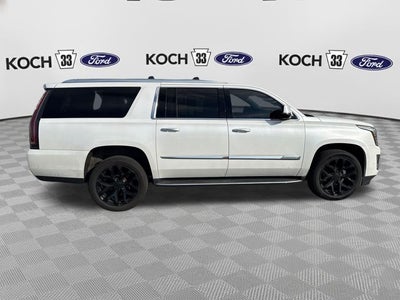 2017 Cadillac Escalade ESV Luxury