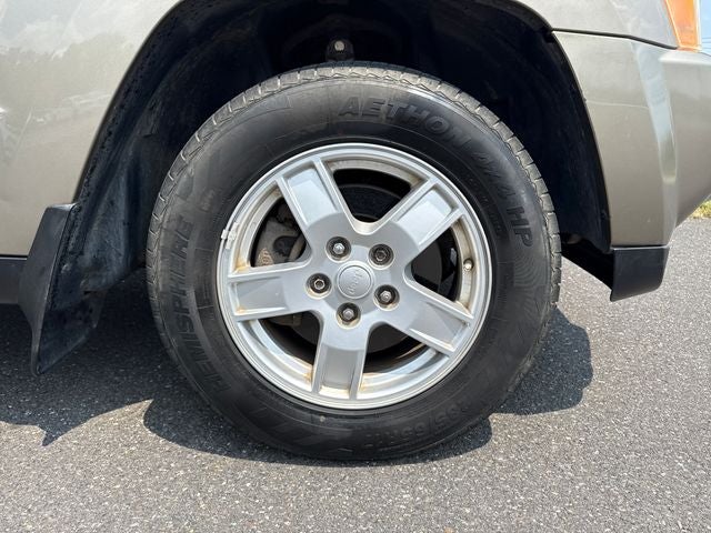 2005 Jeep Grand Cherokee Laredo