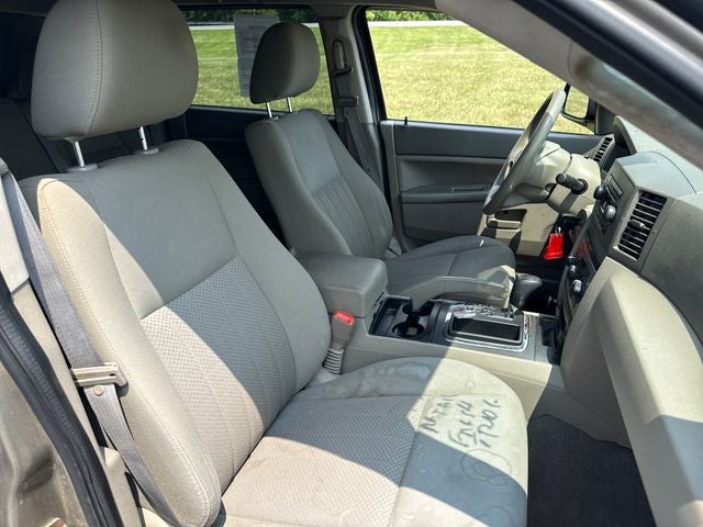 2005 Jeep Grand Cherokee Laredo