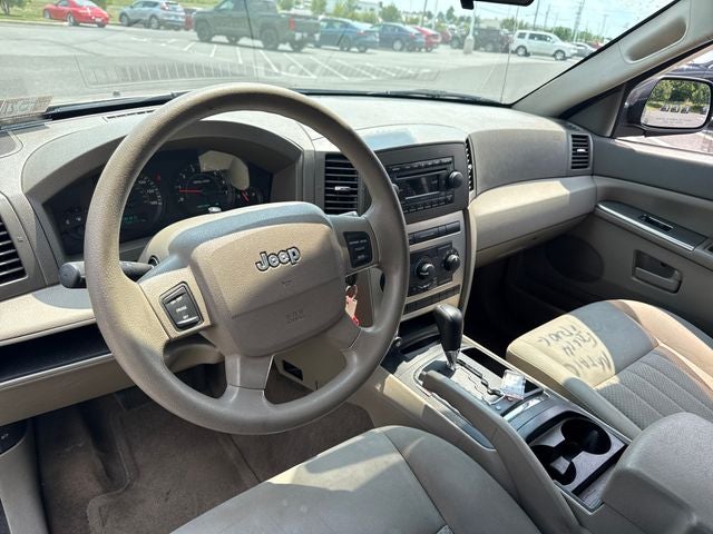 2005 Jeep Grand Cherokee Laredo
