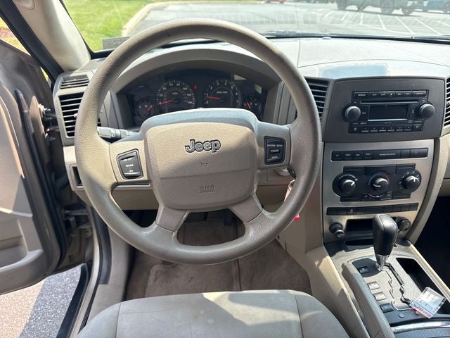 2005 Jeep Grand Cherokee Laredo