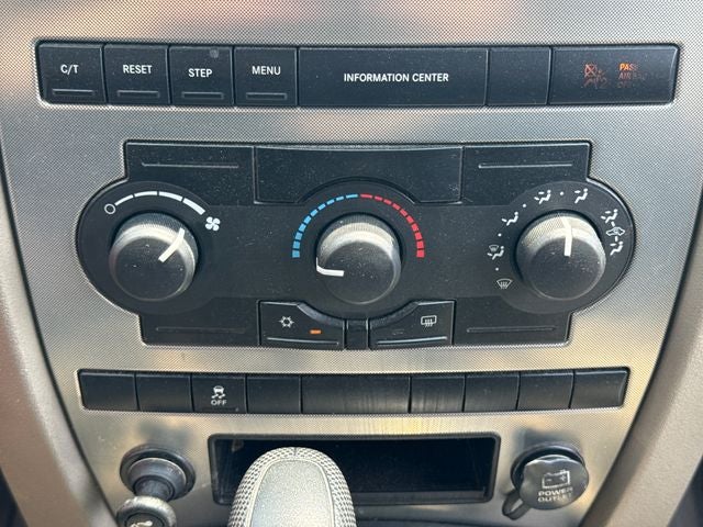 2005 Jeep Grand Cherokee Laredo