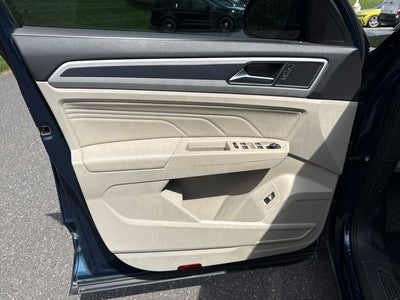 2021 Volkswagen Atlas 3.6L V6 SE w/Technology R-Line
