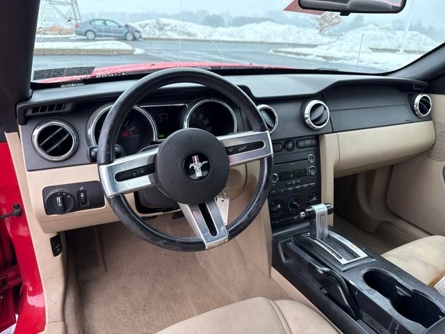 2008 Ford Mustang V6 Deluxe