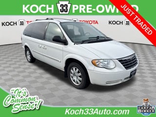 2005 Chrysler Town &amp; Country Touring