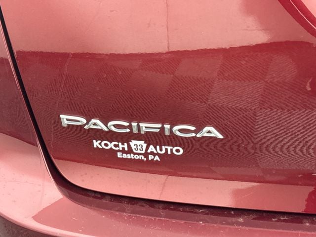 2020 Chrysler Pacifica Touring L