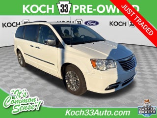 2016 Chrysler Town &amp; Country Touring-L