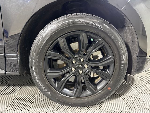 2023 Ford Edge SE