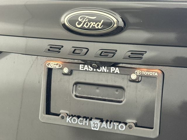 2023 Ford Edge SE
