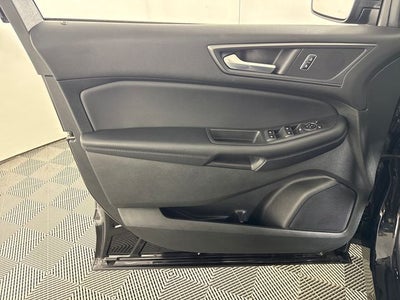 2023 Ford Edge SE