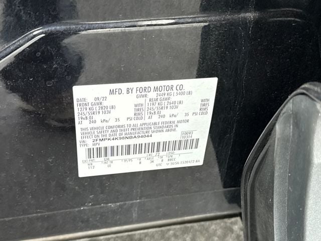 2022 Ford Edge Titanium