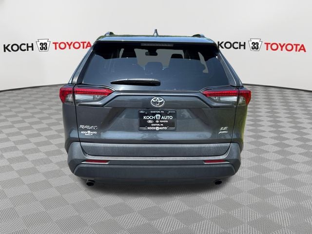 2021 Toyota RAV4 LE
