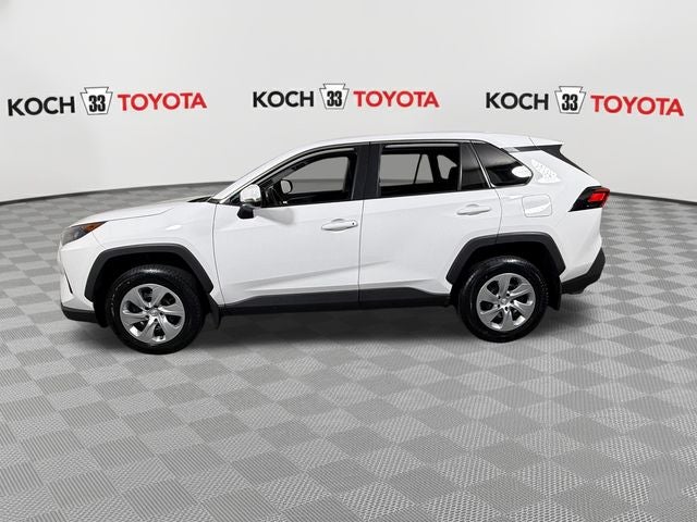 2022 Toyota RAV4 LE