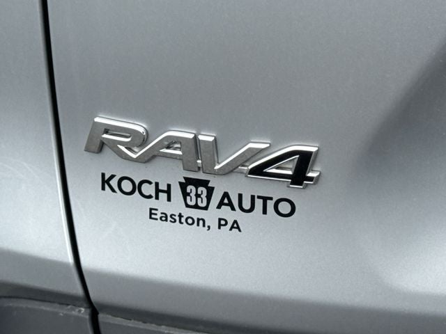 2022 Toyota RAV4 Hybrid LE