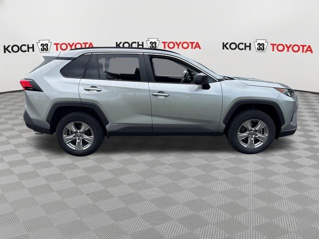 2022 Toyota RAV4 Hybrid LE