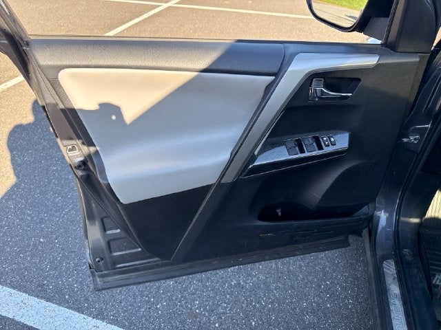 2018 Toyota RAV4 Adventure