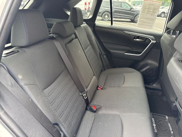 2025 Toyota RAV4 Hybrid SE