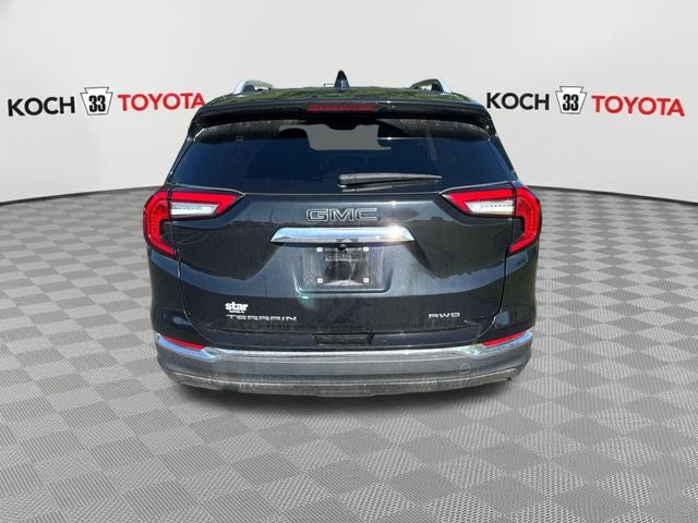 2022 GMC Terrain SLT