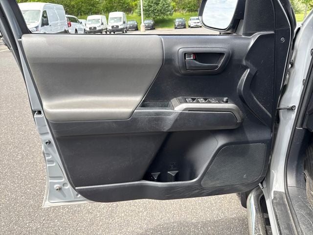 2020 Toyota Tacoma SR5 V6