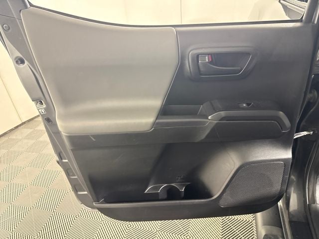 2019 Toyota Tacoma SR V6