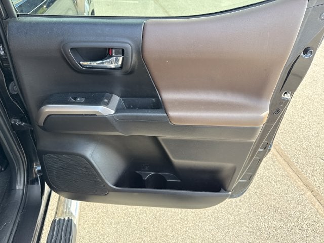 2023 Toyota Tacoma Limited V6
