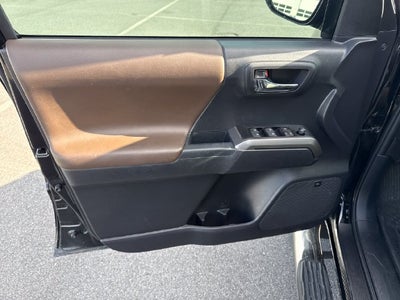 2023 Toyota Tacoma Limited V6