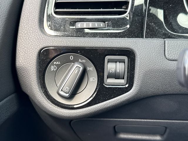 2015 Volkswagen Golf TSI SEL 4-Door