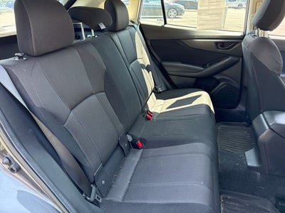 2019 Subaru Impreza 2.0i