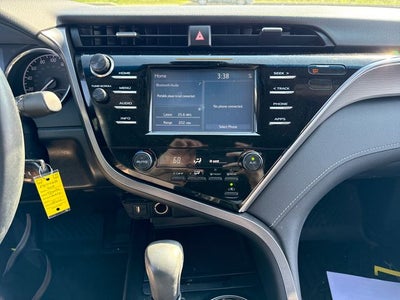 2018 Toyota Camry SE