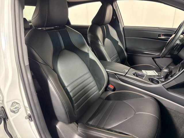 2020 Toyota Avalon Hybrid XSE