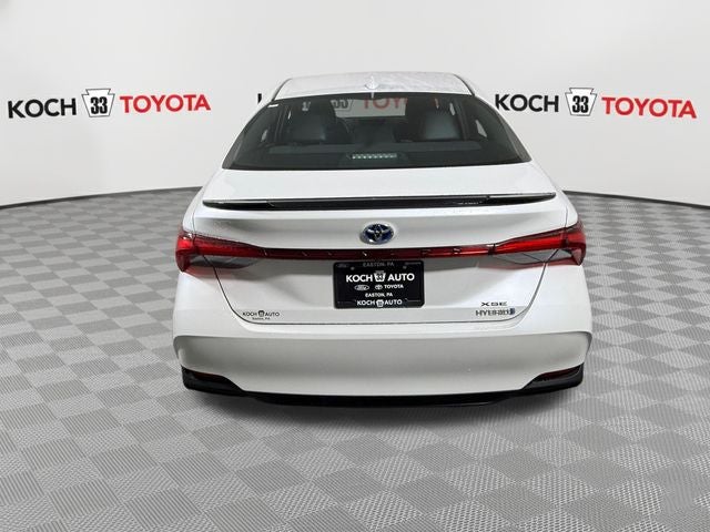 2020 Toyota Avalon Hybrid XSE
