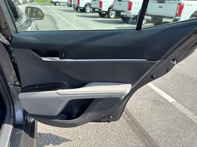 2023 Toyota Camry Hybrid XLE