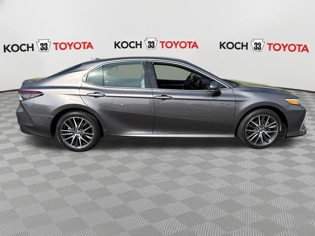 2023 Toyota Camry Hybrid XLE