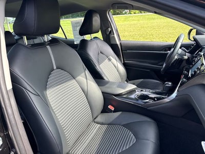2020 Toyota AWD Camry SE