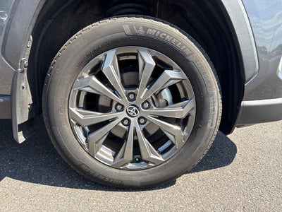 2023 Toyota RAV4 Hybrid XLE Premium