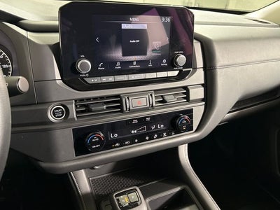 2024 Nissan Pathfinder S