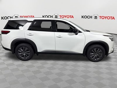2024 Nissan Pathfinder S