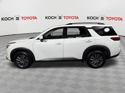 2024 Nissan Pathfinder SV