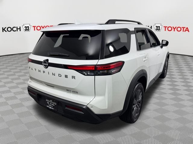 2024 Nissan Pathfinder SV