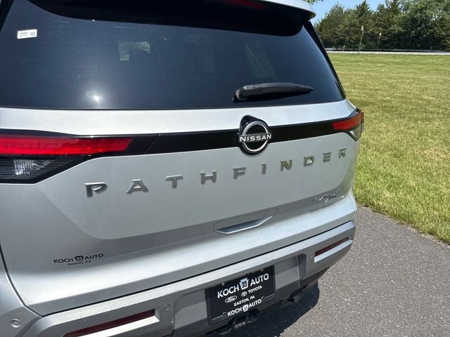 2022 Nissan Pathfinder Platinum