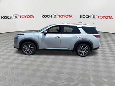2022 Nissan Pathfinder Platinum