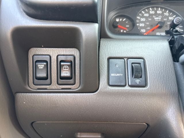 2000 Nissan Xterra XE