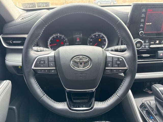 2021 Toyota Highlander LE