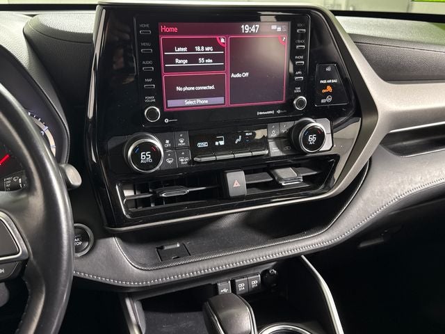 2021 Toyota Highlander LE