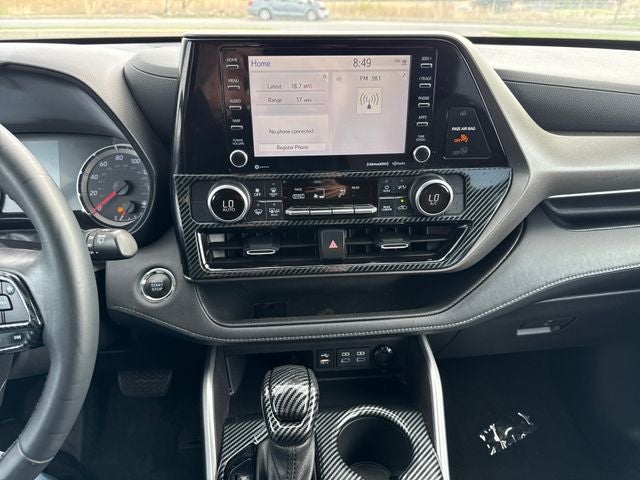 2022 Toyota Highlander LE