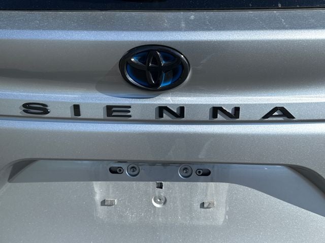 2025 Toyota Sienna XSE 7 Passenger