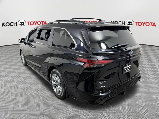 2023 Toyota Sienna XSE 7 Passenger